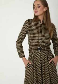 Madam-T ALLTAGS EVELINA - Robe Longue - Senf -Madam-T Soldes 2022 f0a9cbbb46544563a63144d48ff389b4