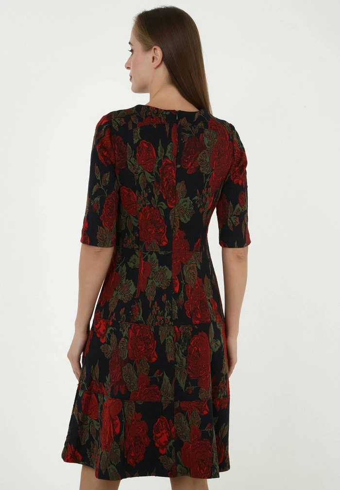 Madam-T Robe De Jour - Schwarz Terrakotta 4 Madam-T Robe De Jour - Schwarz Terrakotta – Image 4