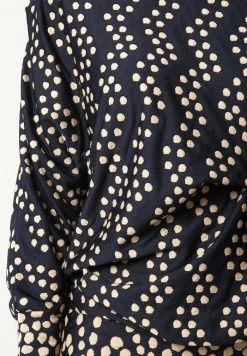 Madam-T Robe Fourreau - Blau Creme -Madam-T Soldes 2022 f6b70dd8bbe14cb4924321fd6c057372