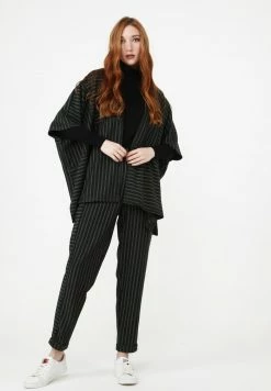 Madam-T POLARA - Cape - Grün -Madam-T Soldes 2022 f88a7e5a7f2141c5a3aafde066376263