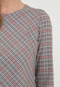 Madam-T OTRA - Robe De Jour - Grüner Zig/rot -Madam-T Soldes 2022 fecca55b67c84693af3155a706aeb077