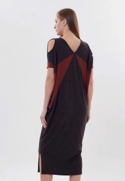 Madam-T SENTIABRINA - Robe Pull - Brantn Tera Orkotta 11 Madam-T SENTIABRINA - Robe Pull - Brantn Tera Orkotta -Madam-T Soldes 2022 ff94c63fef4149b3ab3dffeaddf3f3ad